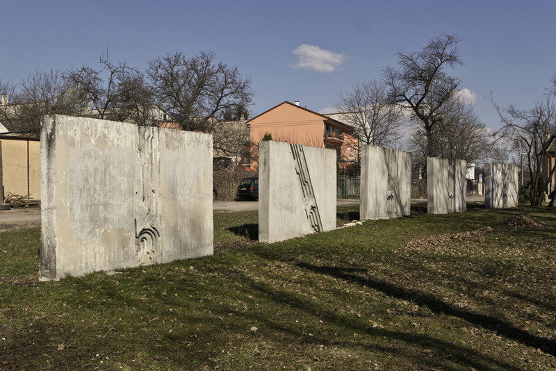 Betónový reliéf